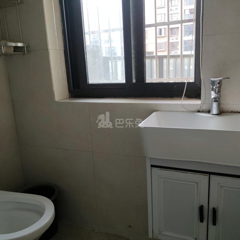 乾南嘉苑南区11096625卫生间图6