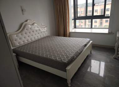 九华苑 5室2厅2卫