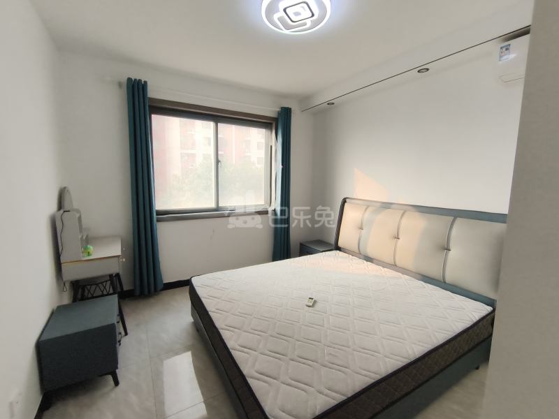 崧泽华城观景雅苑11123620卧室图0