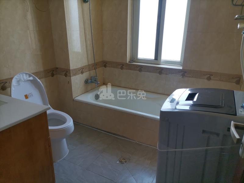 大众春盛苑11124651卫生间图6