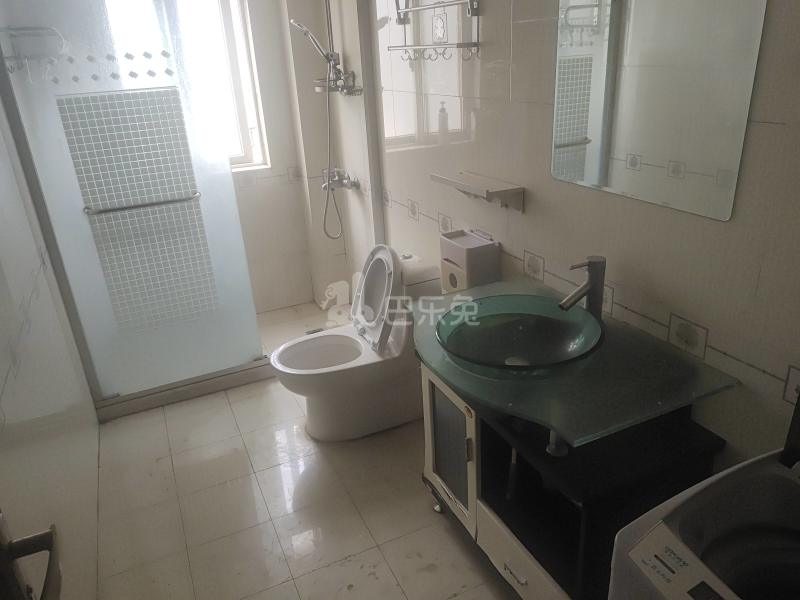 大众春盛苑11124651卫生间图5