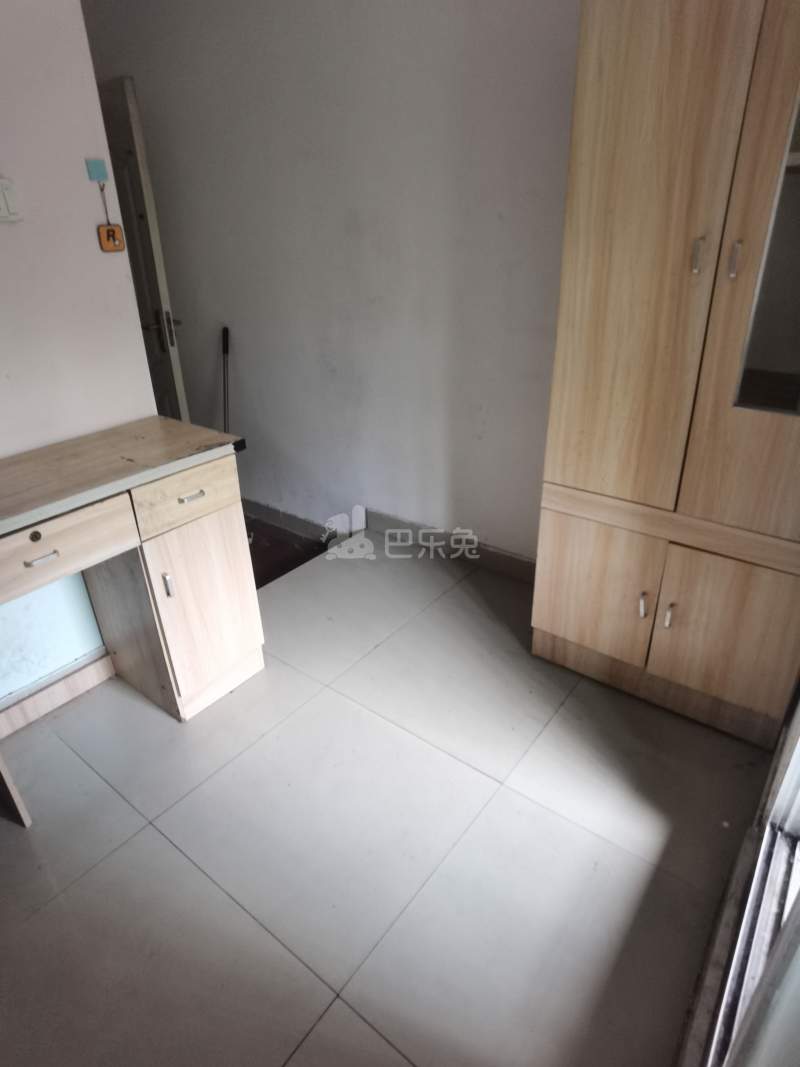 月亮湾花园1116913客厅图5