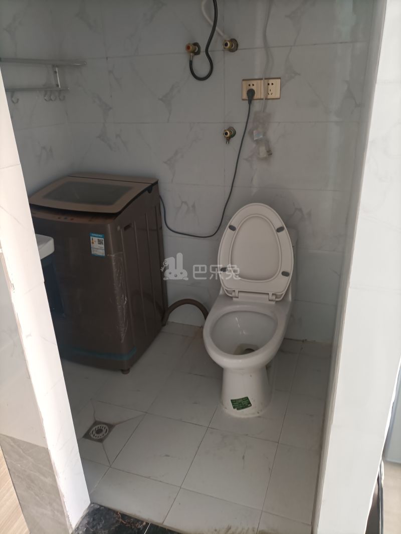 杨王苑11174213卫生间图7