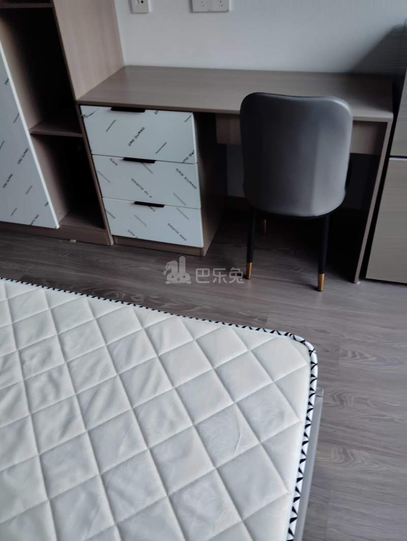 保利融信和光尘樾11175409卧室图2