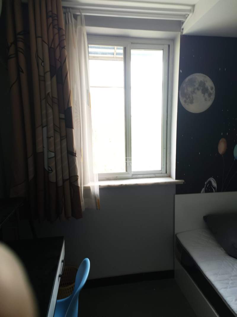 广友小区11182149卧室窗户图7