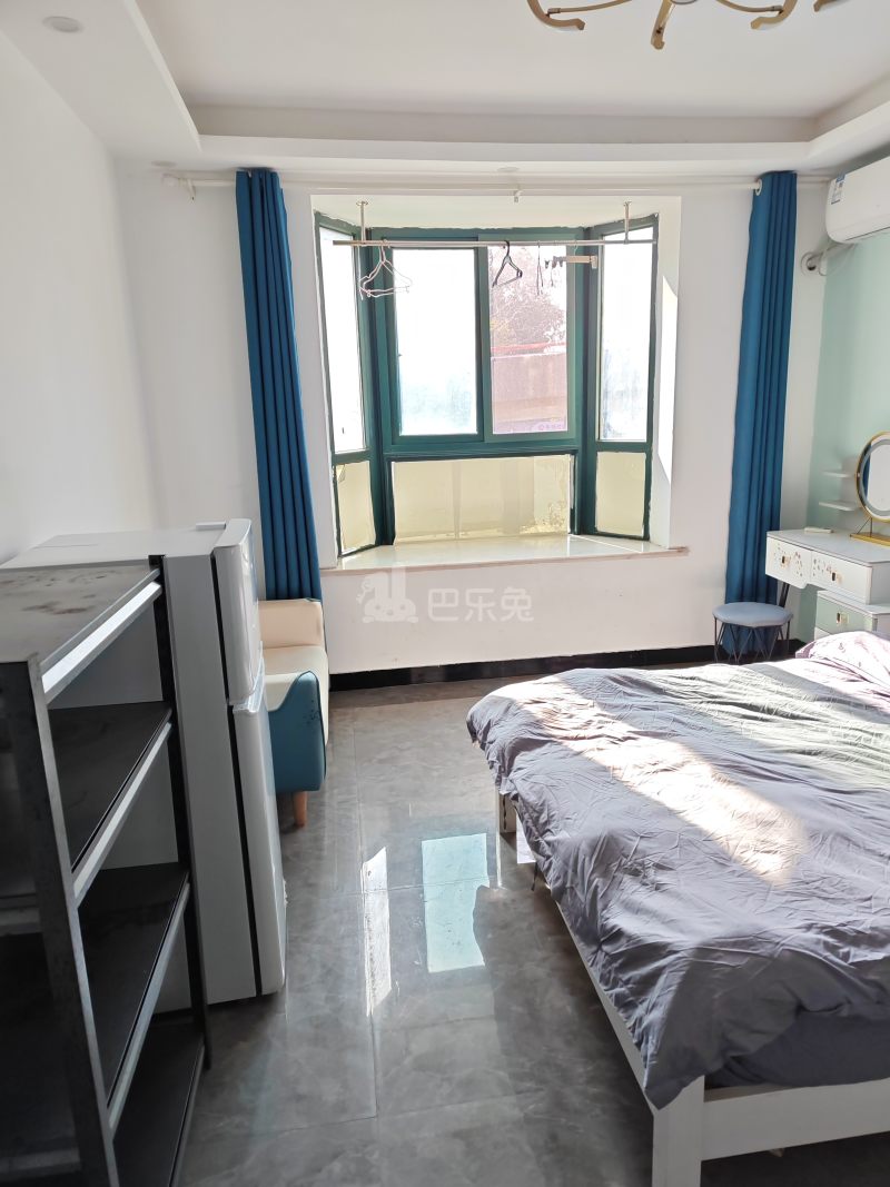 半岛豪门花园1119206卧室图3