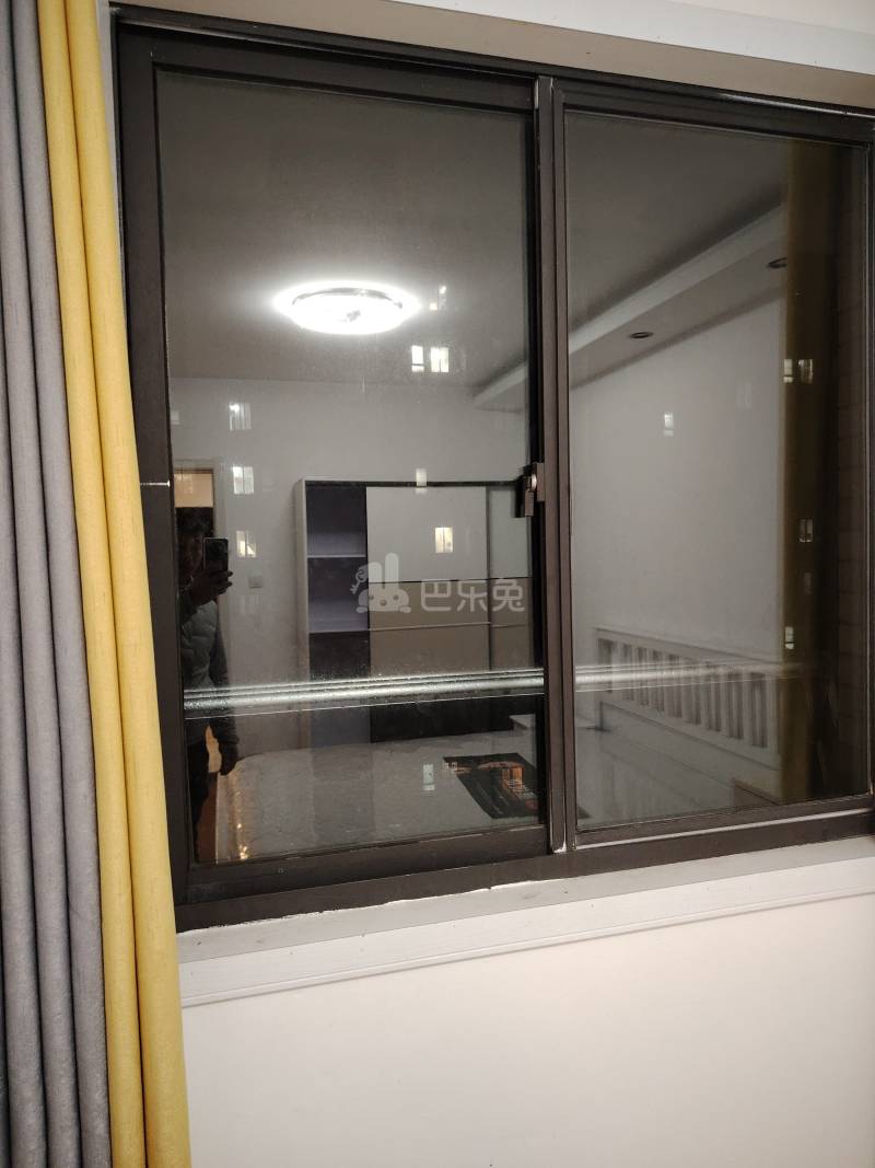 新凯城丹桂苑11213631卧室窗户图7