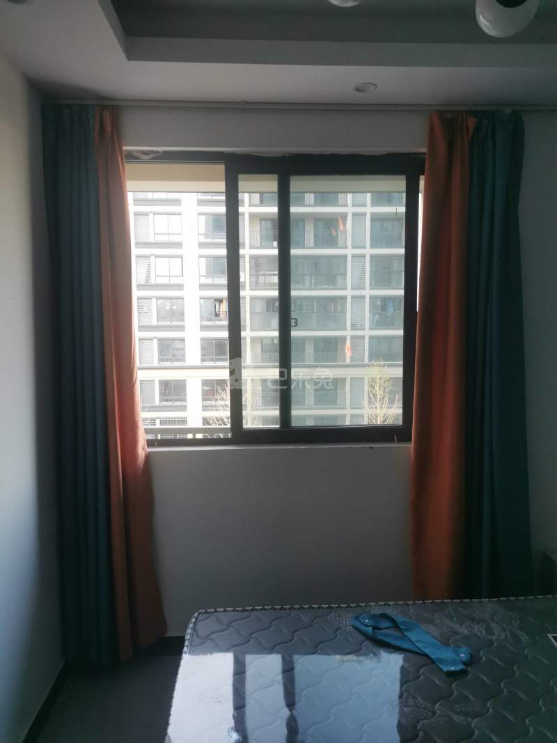 水岸名筑11214631卧室窗户图9