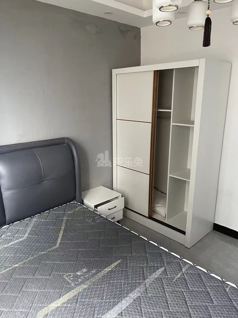 复兴南苑11252646卧室图2