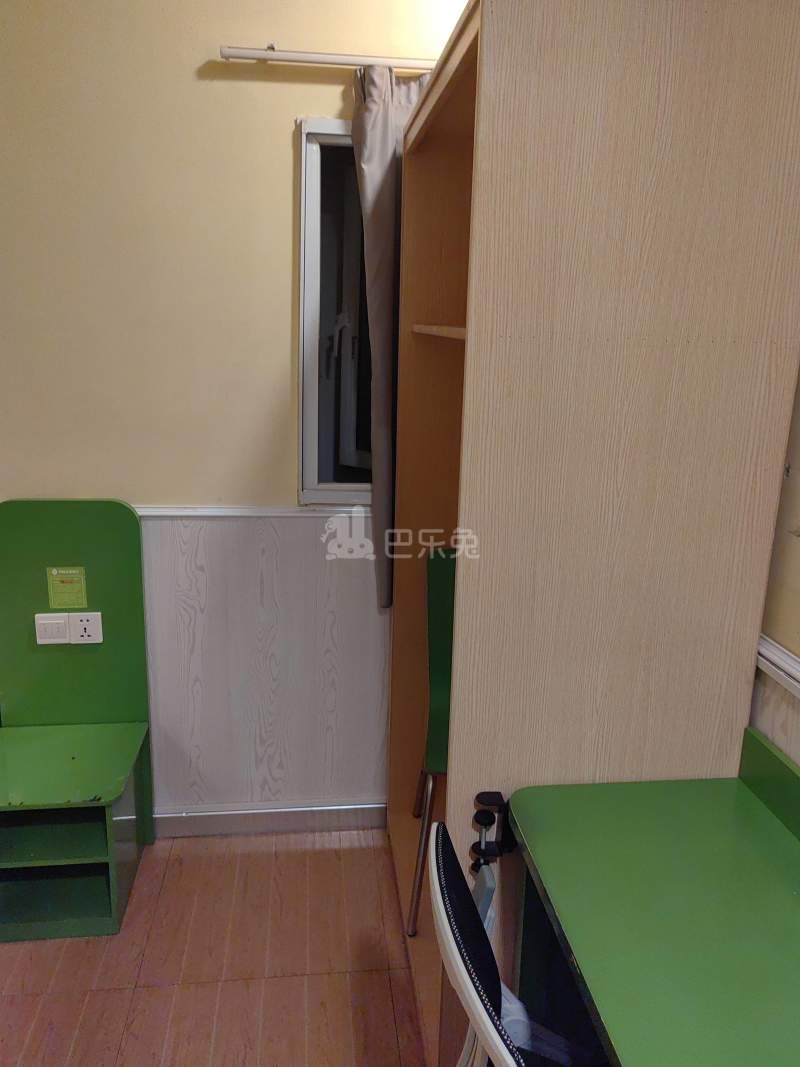 富源公寓（长青路店）11257789卧室窗户图10