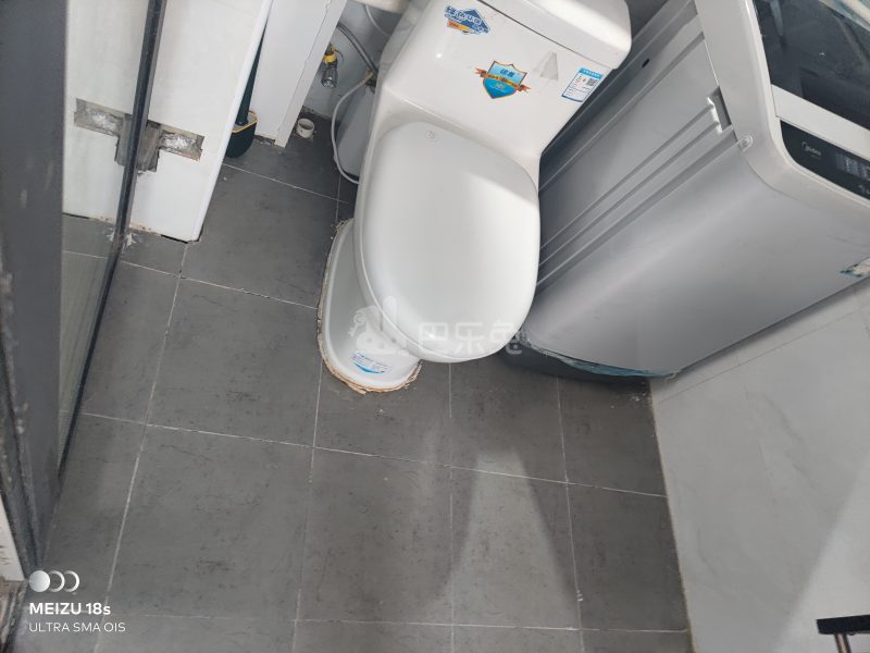 绿地东岸涟城北区11279884卫生间图4