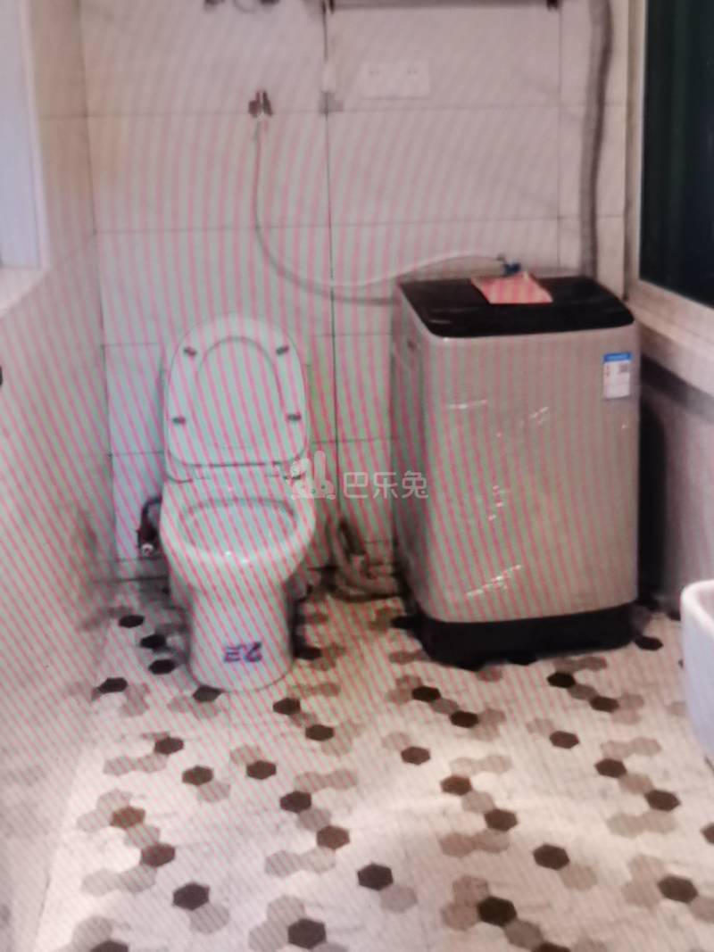 施湾施宏路望三村陈家宅（民房）11298259卫生间图5