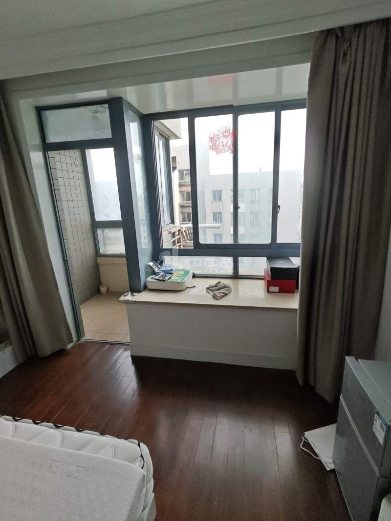 罗阳五村盛源花园11321229卧室窗户图8