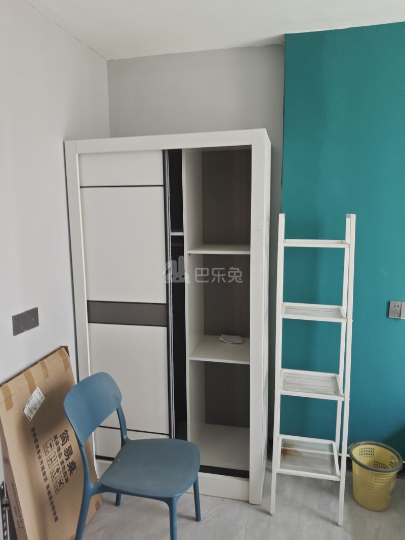 东海水景城领翔阁11345584卧室图2