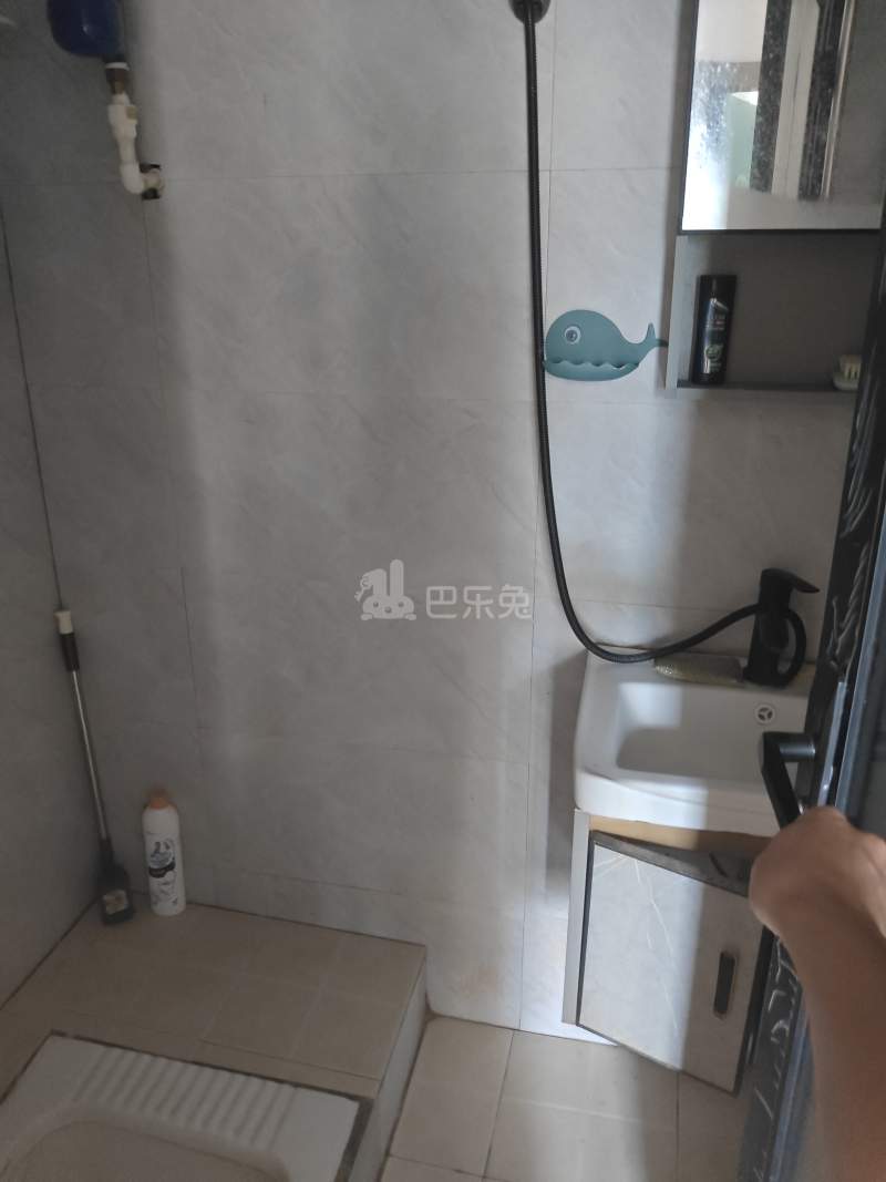 东海水景城领翔阁11345584卫生间图6