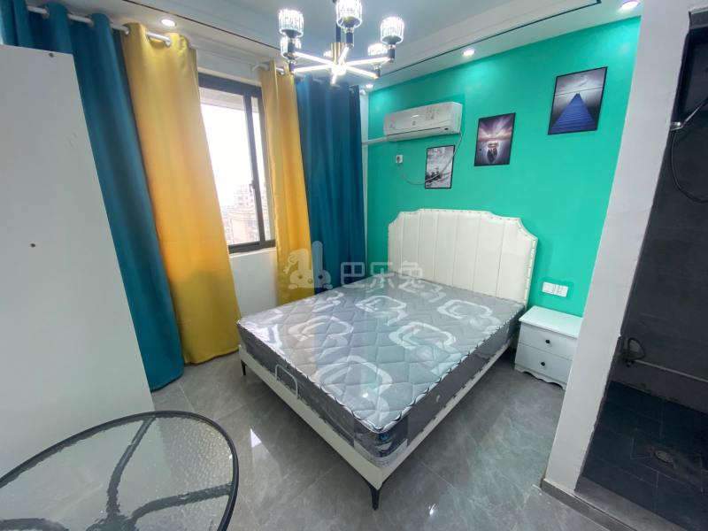 桐鹤名苑二区11351517卧室图1