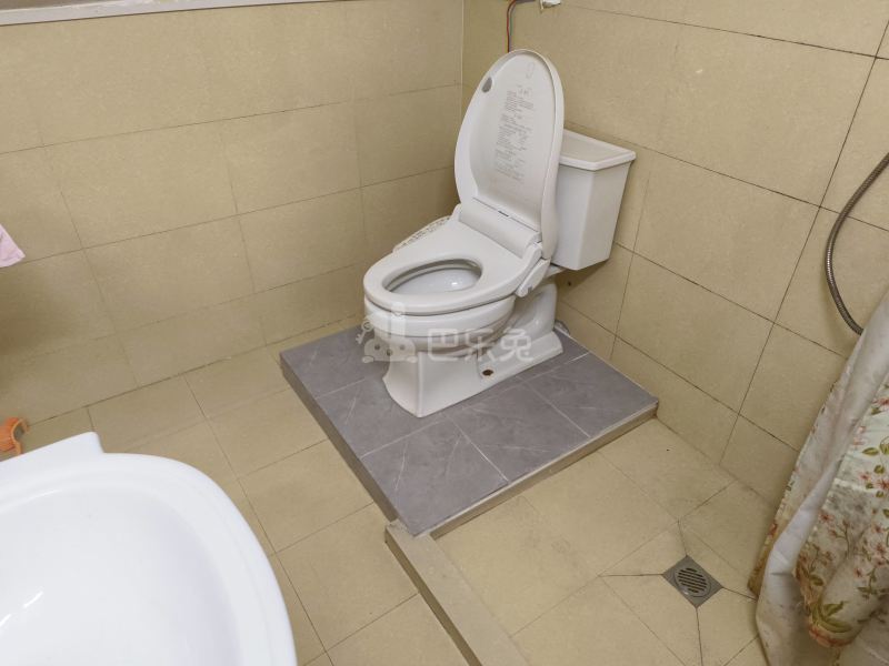 浦东牡丹苑11352169卫生间图10