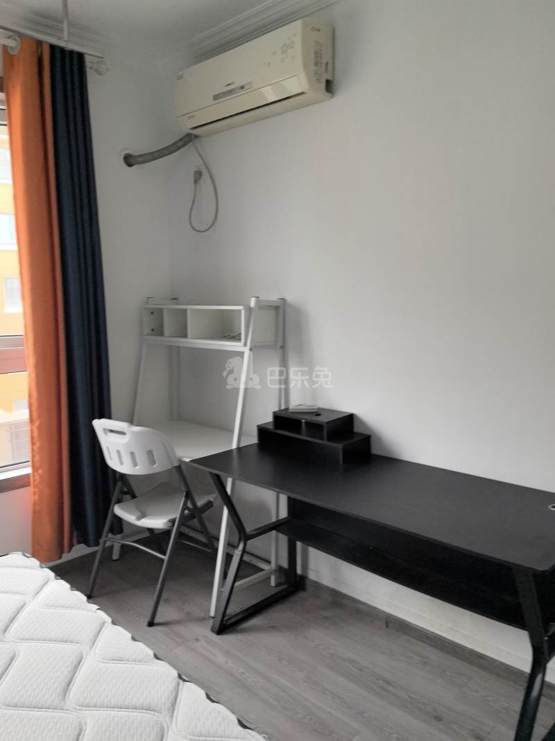 鹤沙航城乐成苑11366346卧室图2