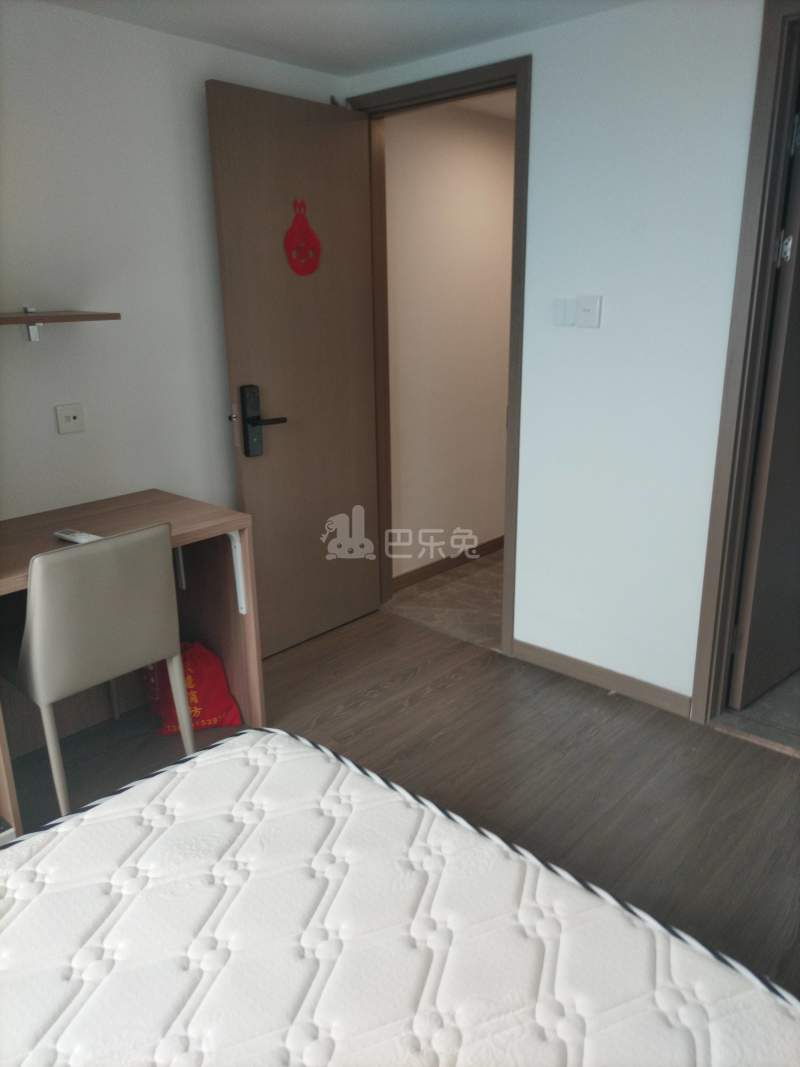 保利融信和光尘樾11377013卧室图4