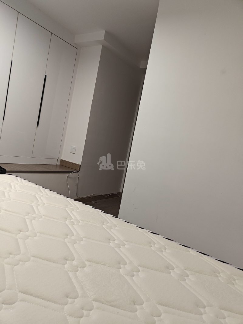 保利融信和光尘樾11377022卧室图3