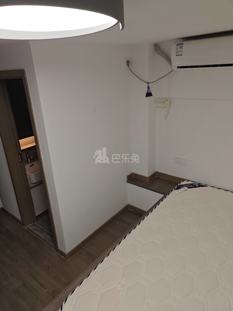 保利融信和光尘樾11377022卧室图2