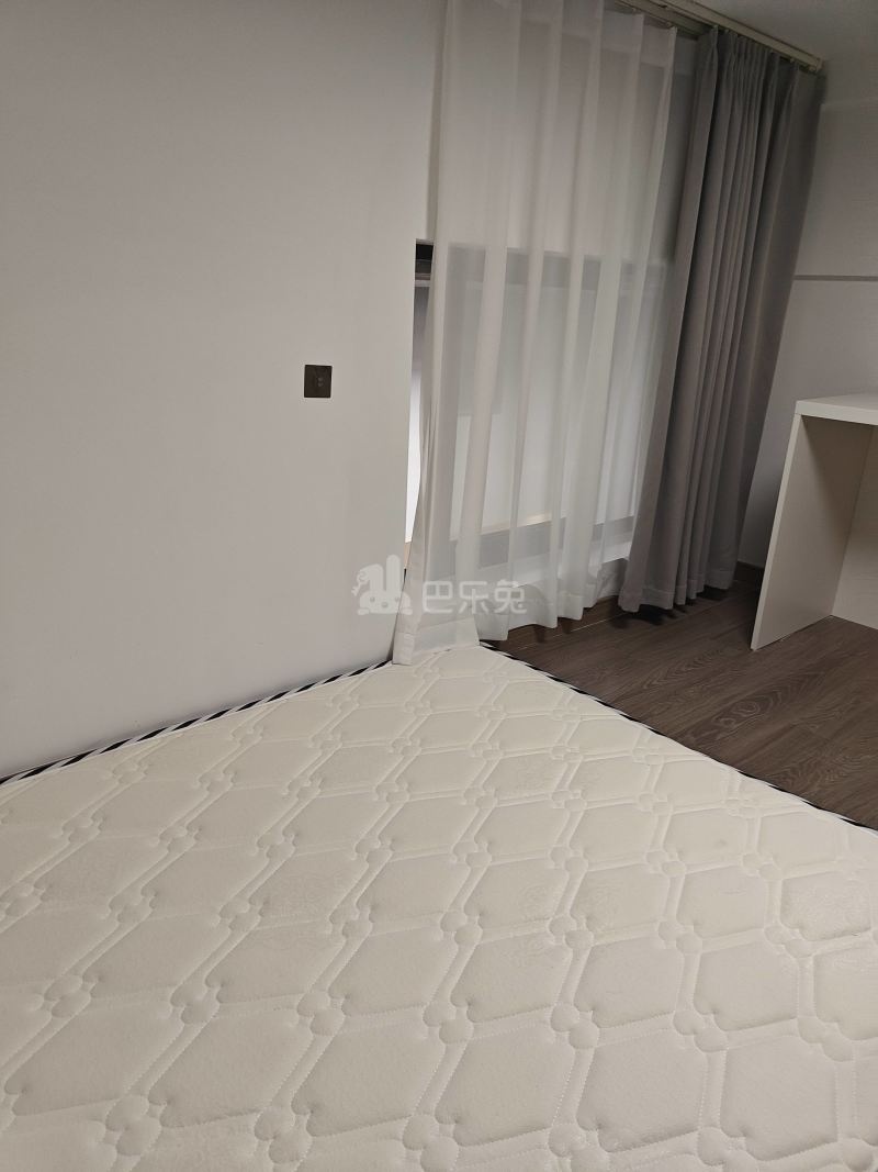 保利融信和光尘樾11377022卧室图1