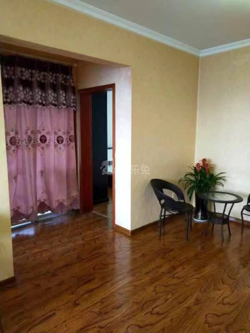 七彩星城11382272卧室图5