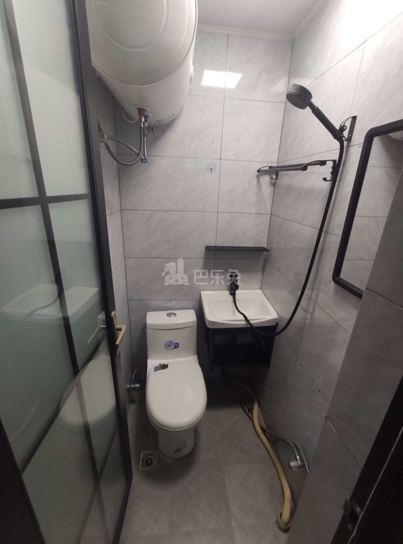 三新家园东区11385804卫生间图4