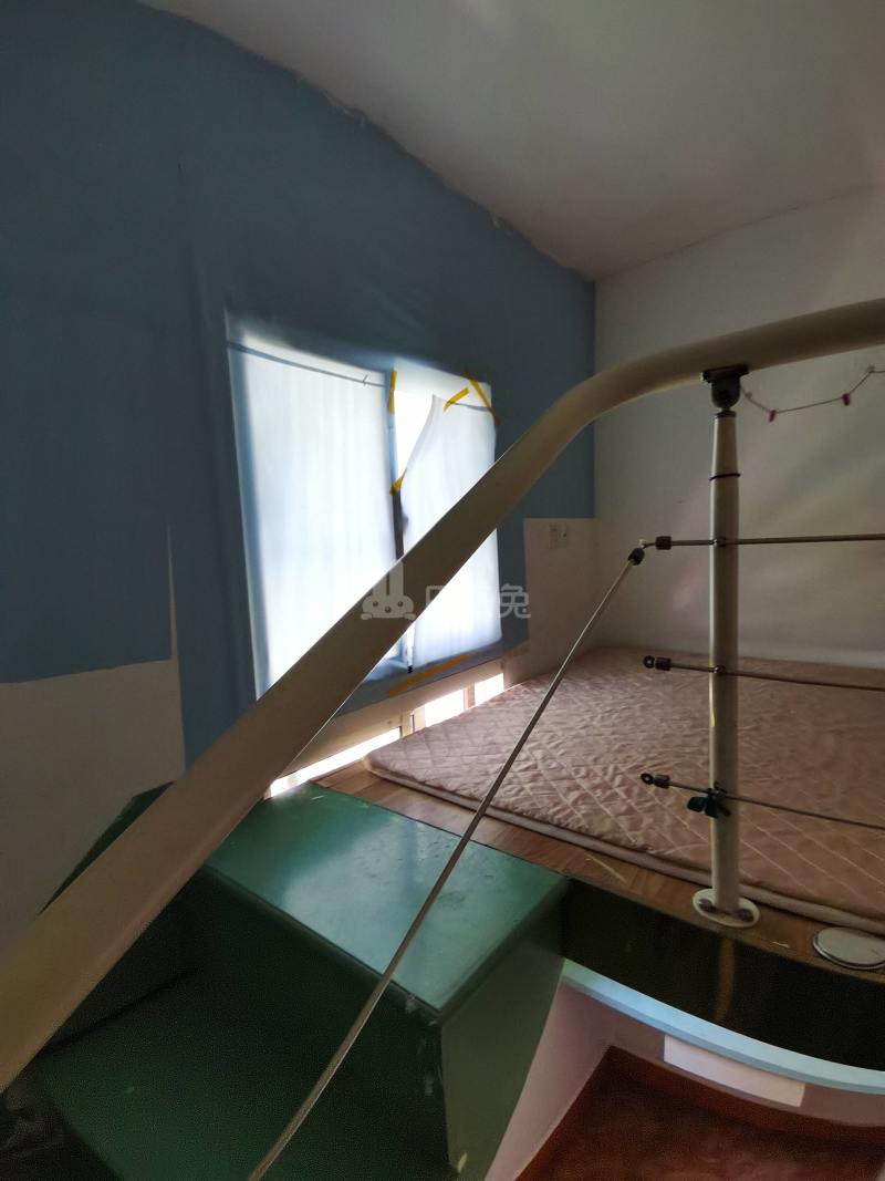 龙潭小区（沪太路1170弄）11386764卧室图3