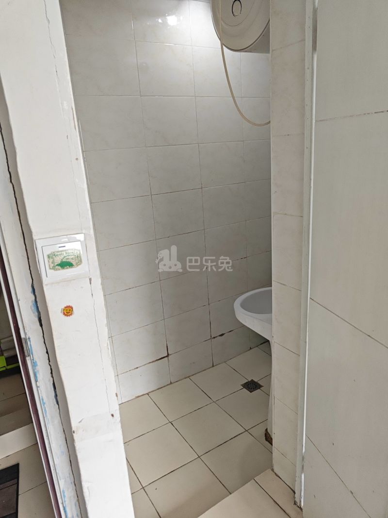 中瑞公寓11412235卫生间图8