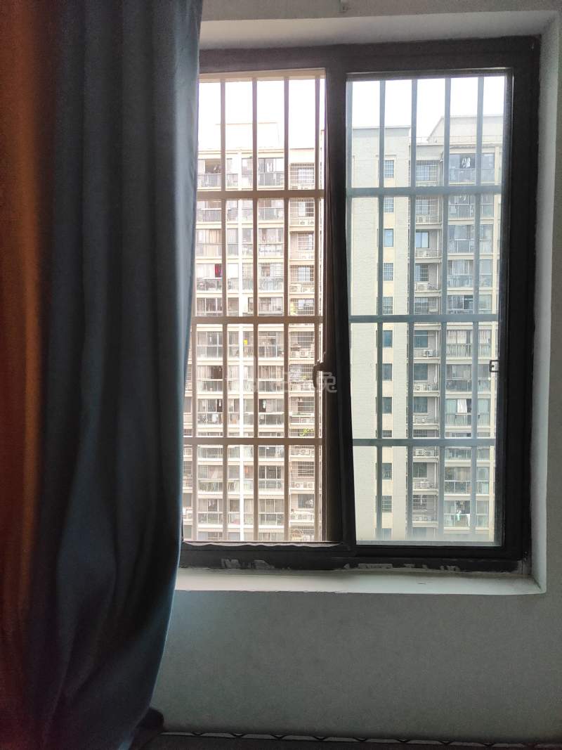 汀洲花苑北区11412338卧室窗户图6