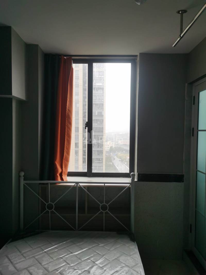 之江家园五区11422122卧室窗户图5