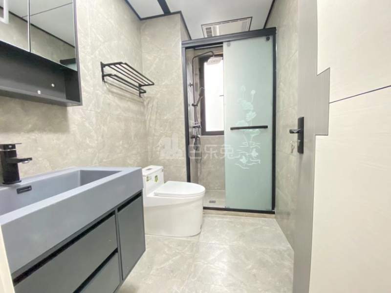 虹桥正荣府11432685卫生间图9