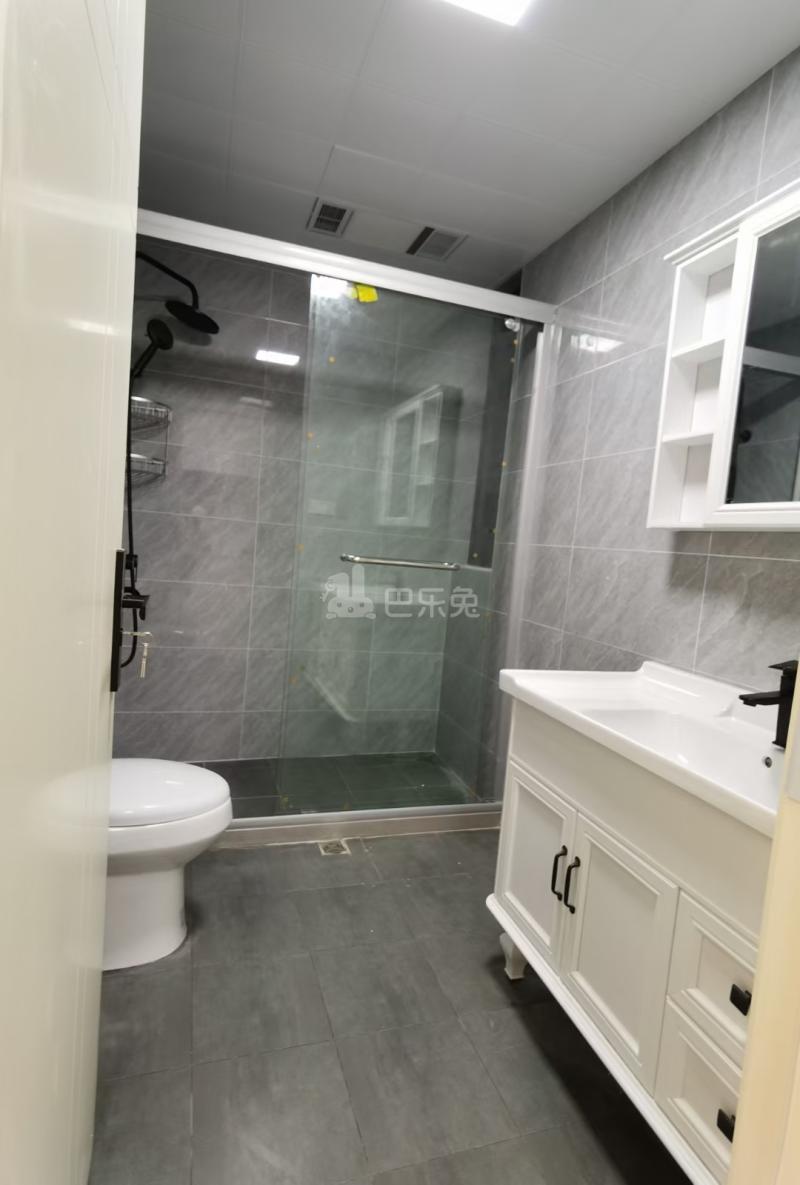 紫勋雅苑11432704卫生间图8