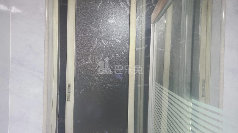 景湖社区11447066卧室窗户图6