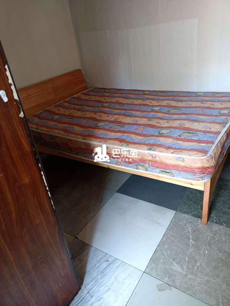 江浦路2009弄小区11453022客厅图1