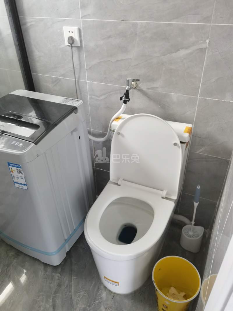 海富花园11453598卫生间图6