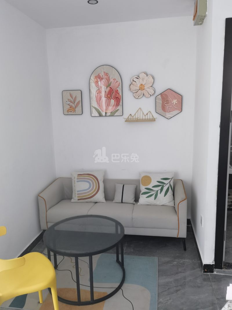 海富花园11453598客厅图4