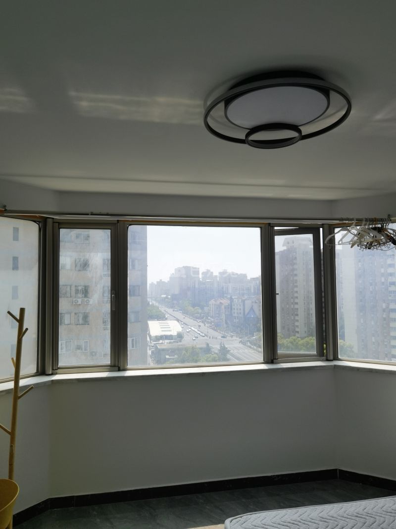 海富花园11453598卧室窗户图9