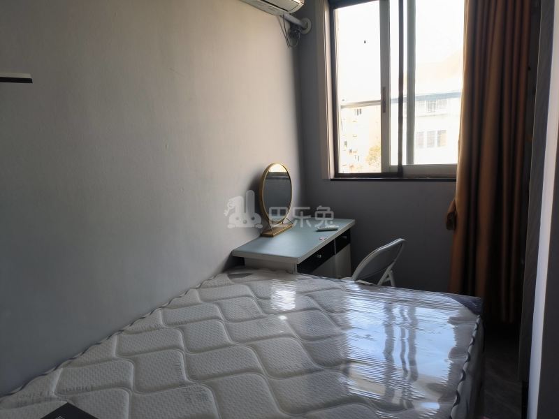 新长征花苑二街坊11456032卧室图0