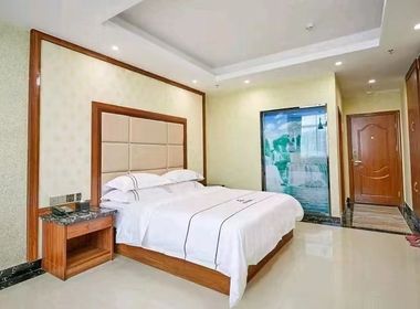 团结南路12号 1室1厅1卫