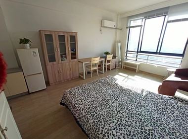 美都广场 1室1厅1卫