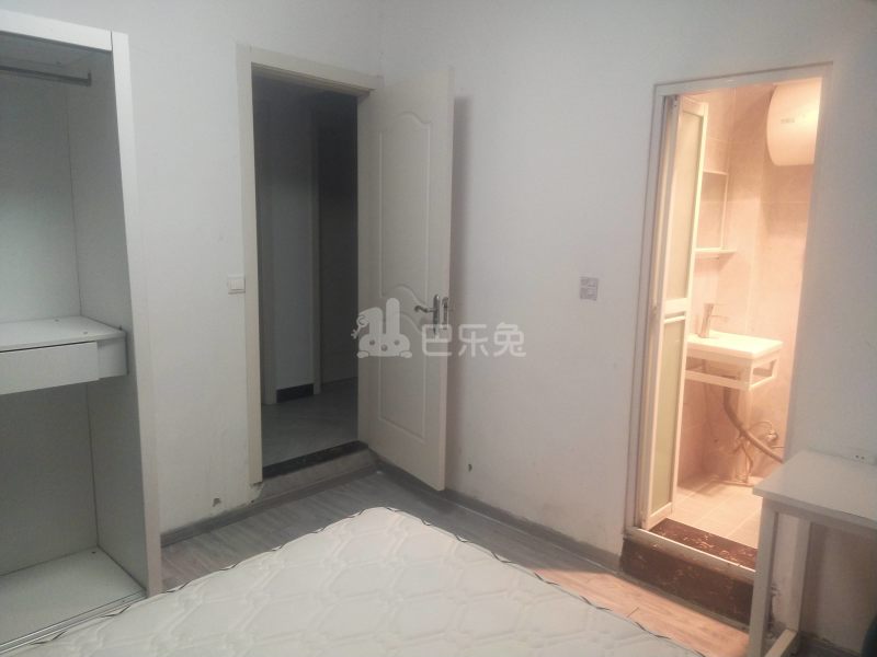 沿山河新村11499418卧室图2