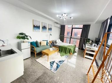 微舍共享社区（川沙店） 1室1厅1卫