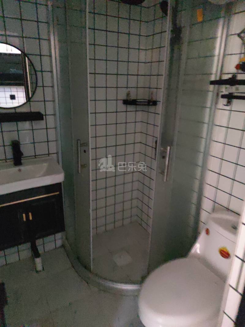 康新花园11534729卫生间图5