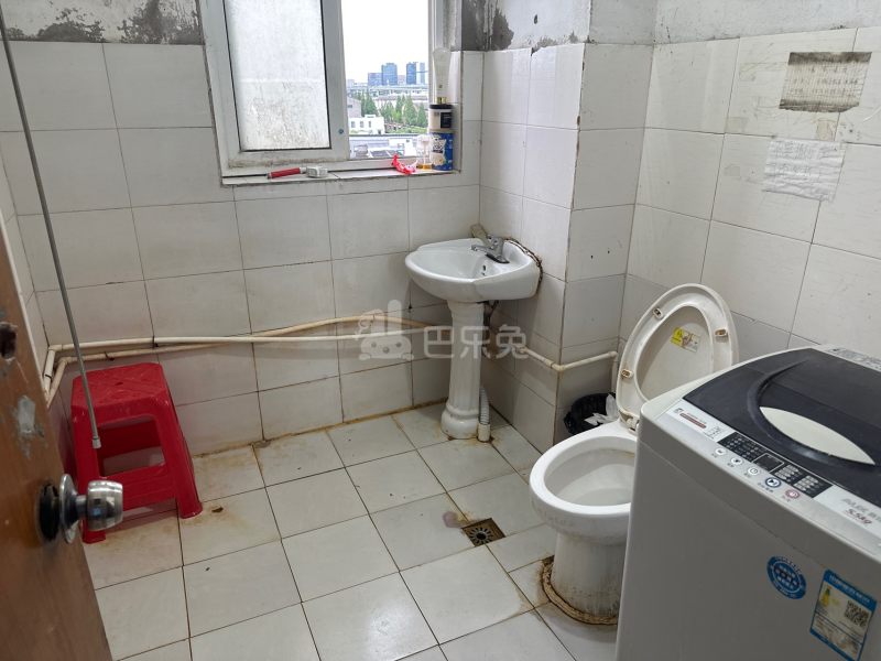 新梅共和城1153953卫生间图7