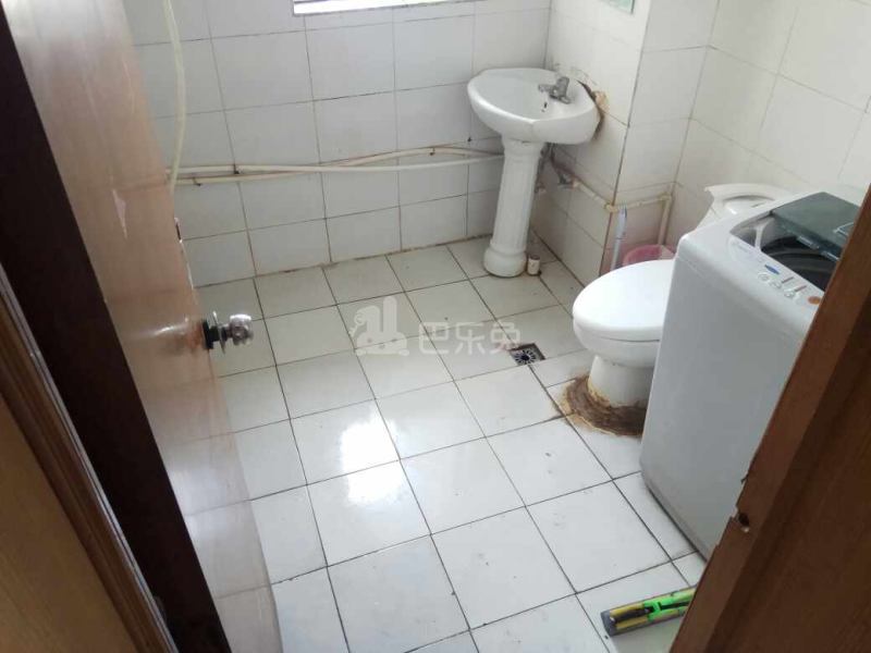 新梅共和城1153953卫生间图12