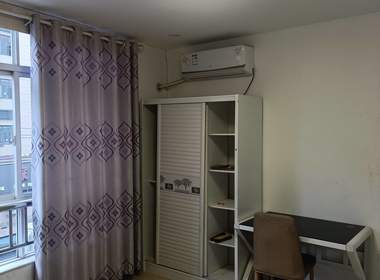 运潭公寓 1室0厅1卫