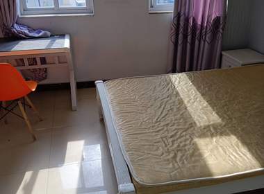 运潭公寓 1室0厅1卫