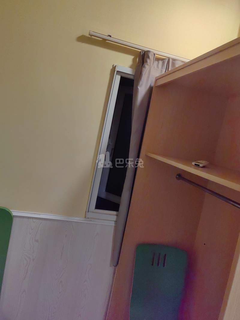 富源公寓（长青路店）11574160卧室窗户图5